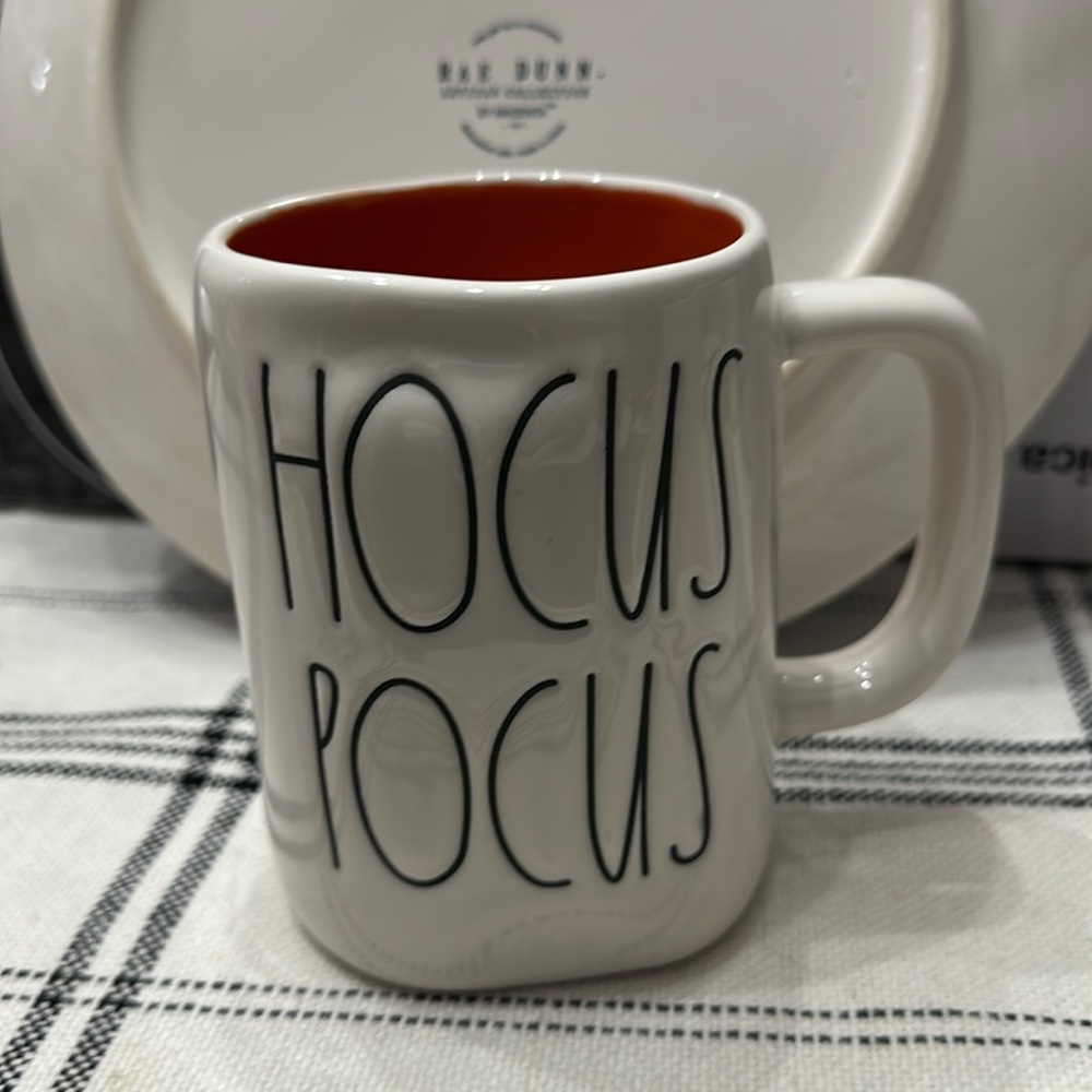 Hocus Pocus Rae Dunn mug